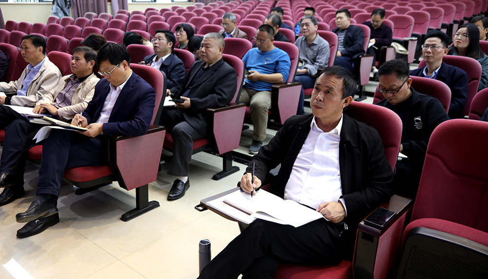 衡阳幼高专党委理论学习中心组(扩大)学习贯彻习近平总书记考察湖南重要讲话精神 衡阳幼高专党委理论学习中心组(扩大)学习贯彻习近平总书记考察湖南重要讲话精神