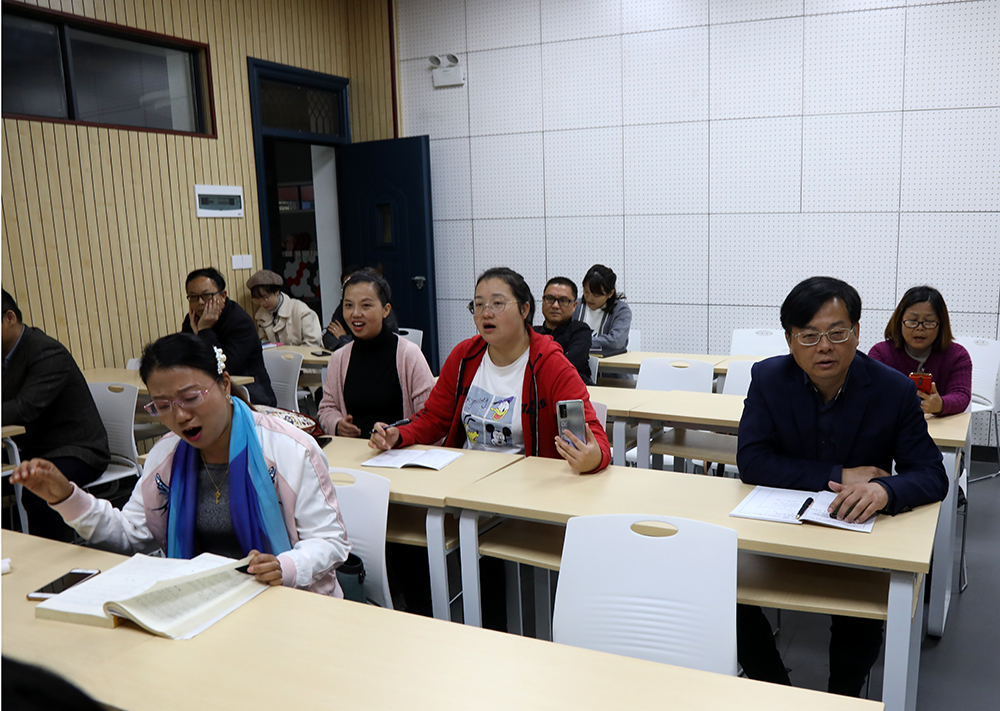 支教帮扶结友谊 相互交流促发展 支教帮扶结友谊 相互交流促发展