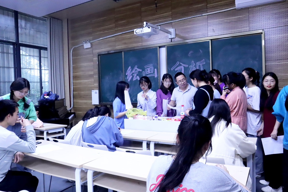 衡阳幼高专举办第二届心理游园会 衡阳幼高专举办第二届心理游园会