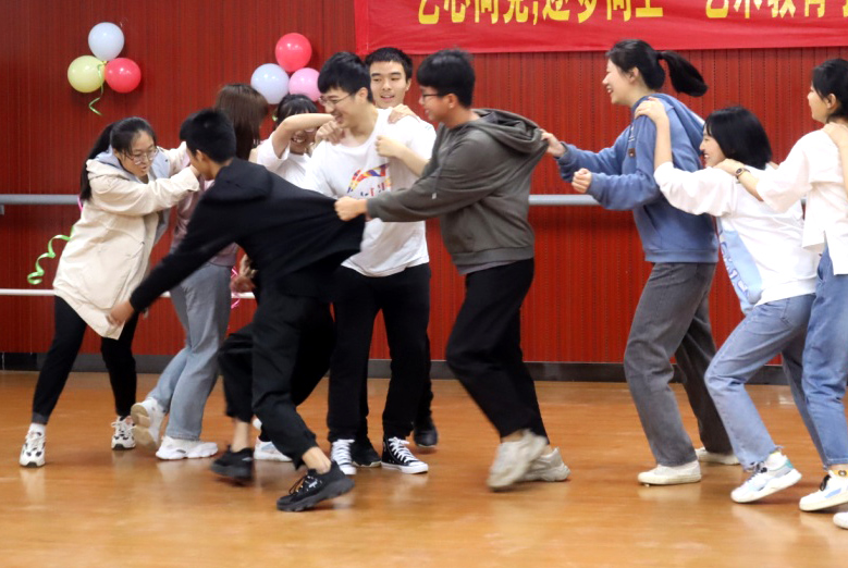 衡阳幼高专举办第二届心理游园会 衡阳幼高专举办第二届心理游园会