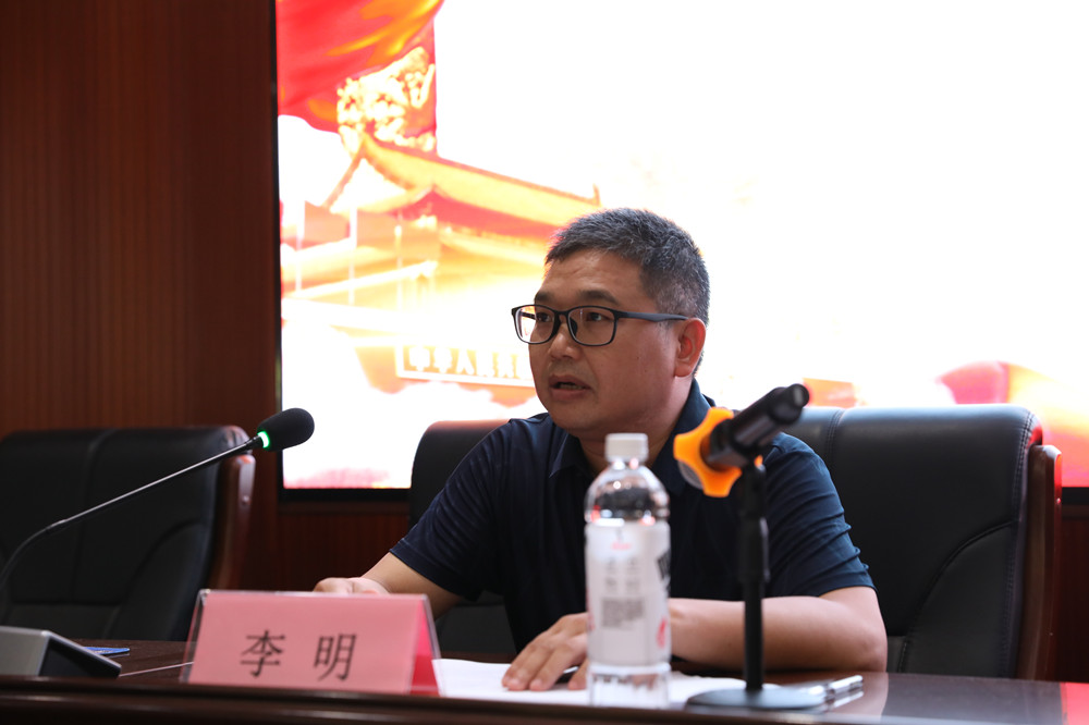 南华大学李明来我校宣讲丁德馨教授先进事迹 南华大学李明来我校宣讲丁德馨教授先进事迹