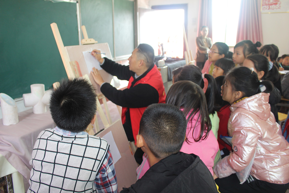 衡阳幼高专附属艺术中专开展结对帮扶支教活动 衡阳幼高专附属艺术中专开展结对帮扶支教活动