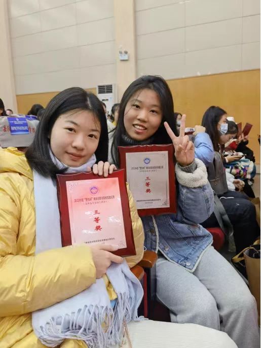 优秀!我校学子荣获湖南省职业院校教育技能大赛二等奖 优秀!我校学子荣获湖南省职业院校教育技能大赛二等奖