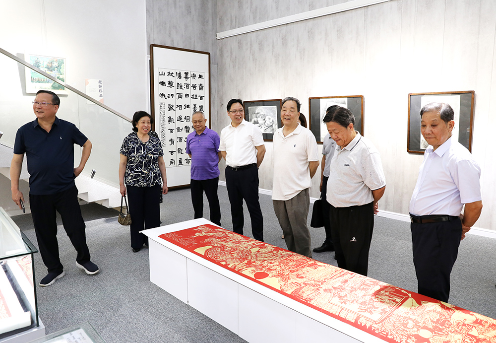 市委党史联络组来我校考察调研 市委党史联络组来我校考察调研