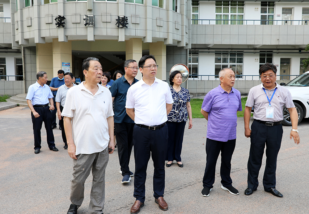 市委党史联络组来我校考察调研 市委党史联络组来我校考察调研