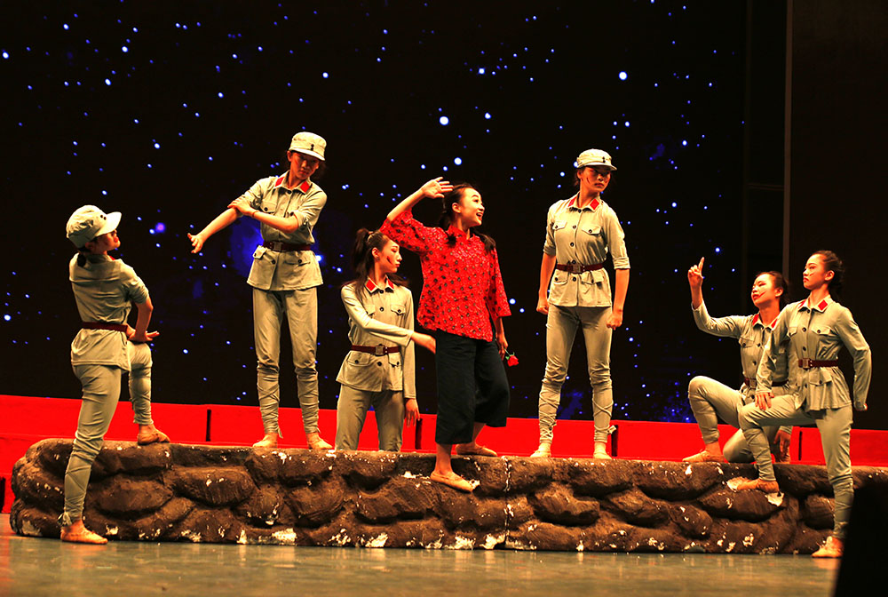 衡阳幼儿师专举行“梦想启航”文艺晚会庆祝第一次党代会胜利召开 衡阳幼儿师专举行“梦想启航”文艺晚会庆祝第一次党代会胜利召开