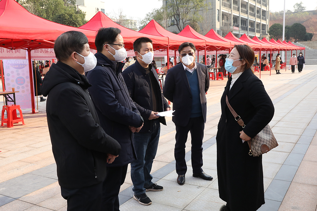 买球赛的app官网举行2023届毕业生供需见面会