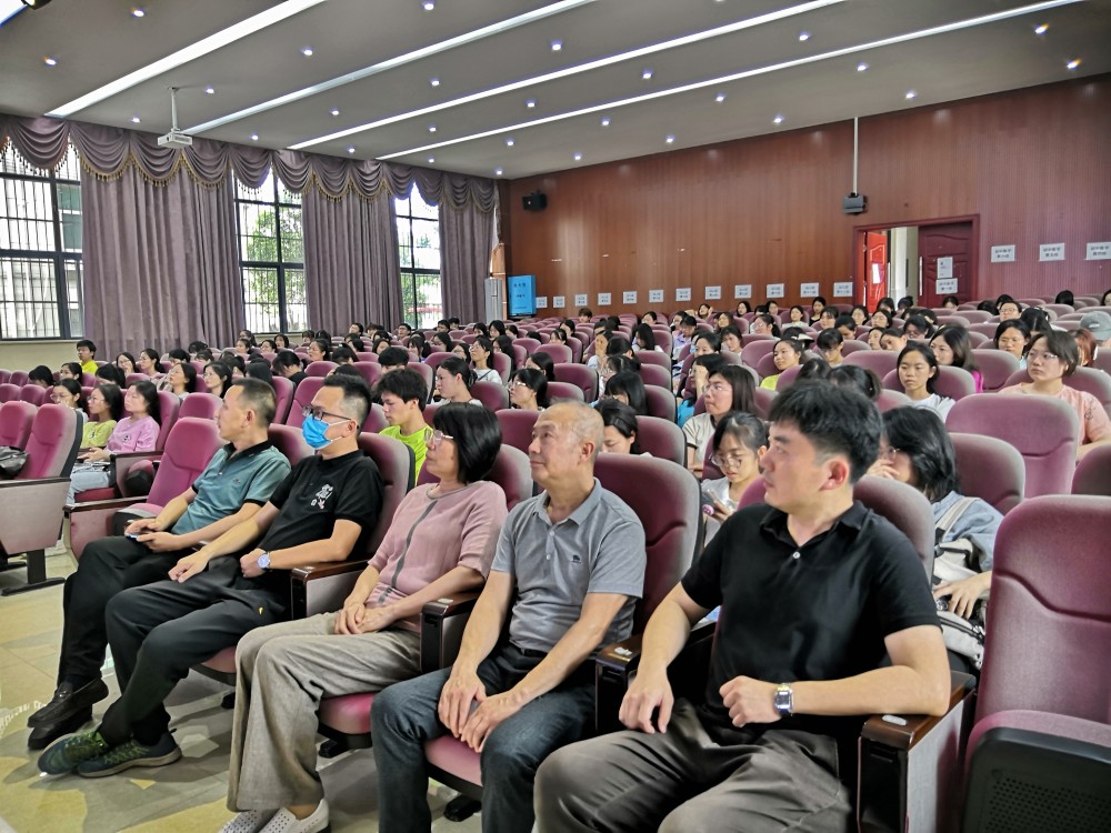 图书馆举办专升本资讯检索分享交流会 图书馆举办专升本资讯检索分享交流会