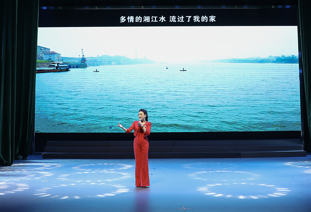 衡阳幼儿师专举行“以学铸魂 艺心向党”音乐专场演出 衡阳幼儿师专举行“以学铸魂 艺心向党”音乐专场演出